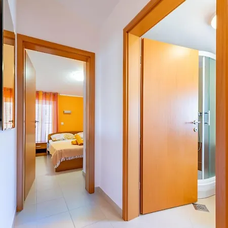 Nur 350 Meter Zum Kieselstrand *