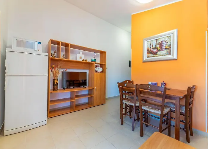 Nur 350 Meter Zum Kieselstrand バスカ