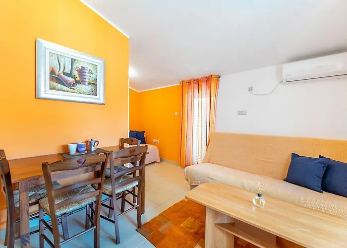 Nur 350 Meter Zum Kieselstrand バスカ